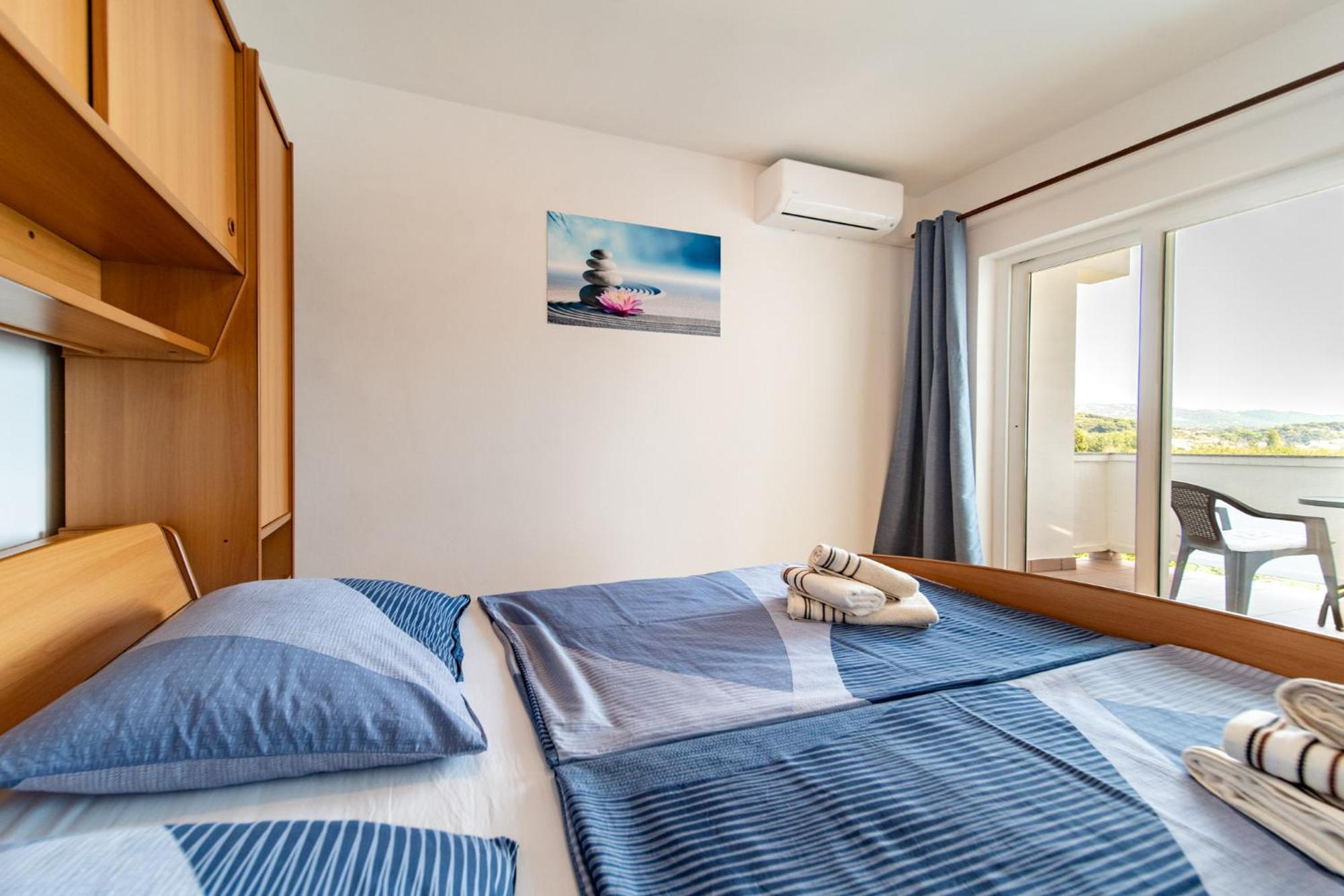 Apartments Lores Rab Town Extérieur photo