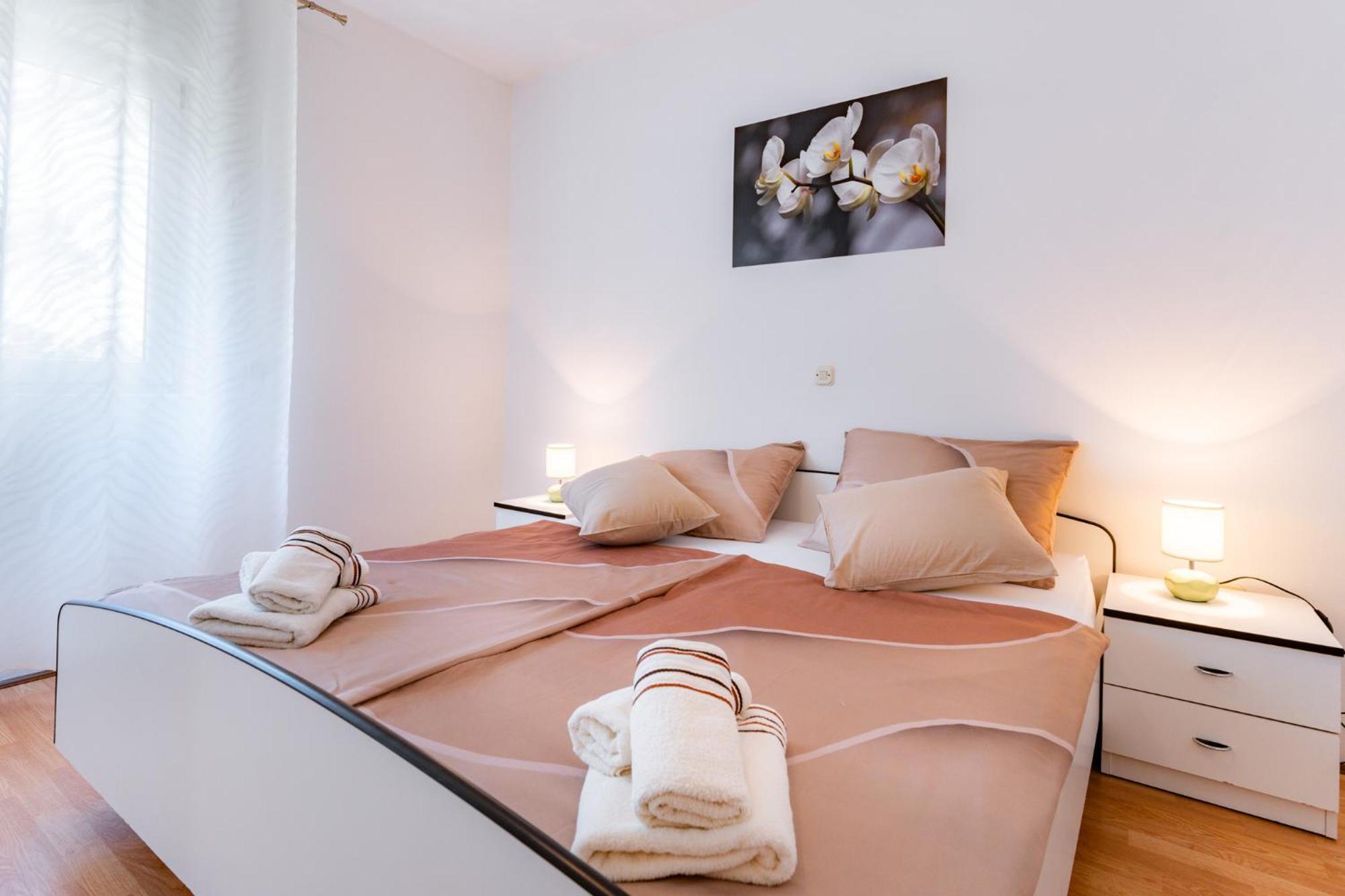 Apartments Lores Rab Town Extérieur photo