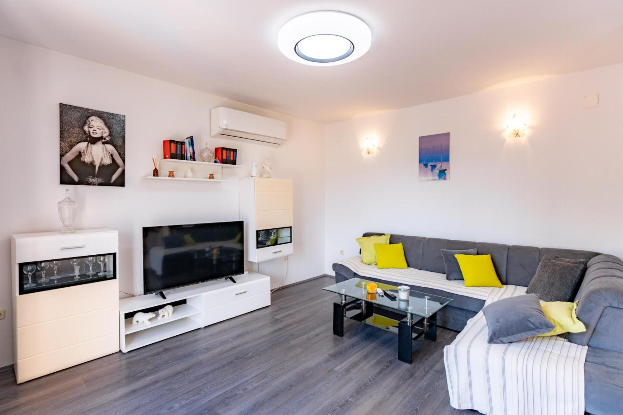 Apartments Lores Rab Town Extérieur photo
