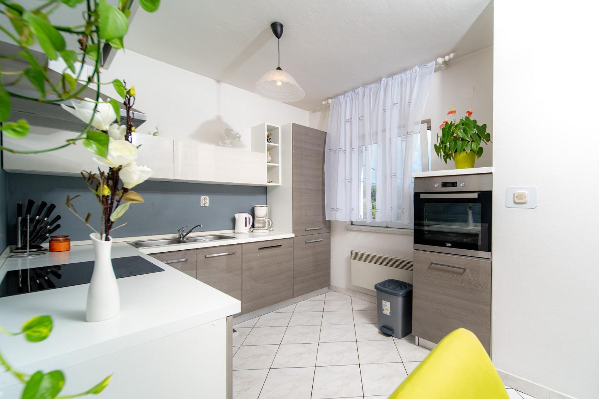 Apartments Lores Rab Town Extérieur photo