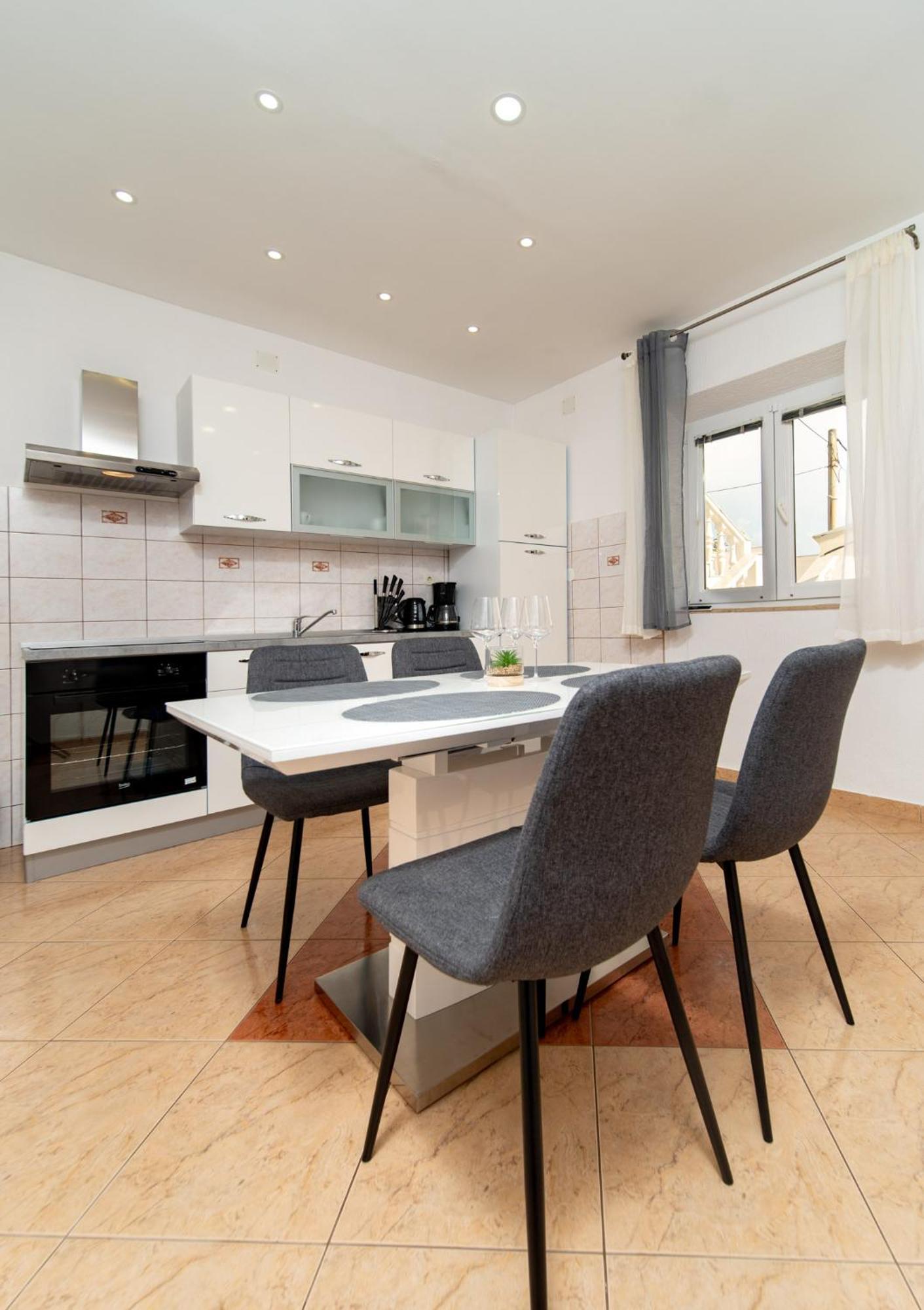 Apartments Lores Rab Town Extérieur photo