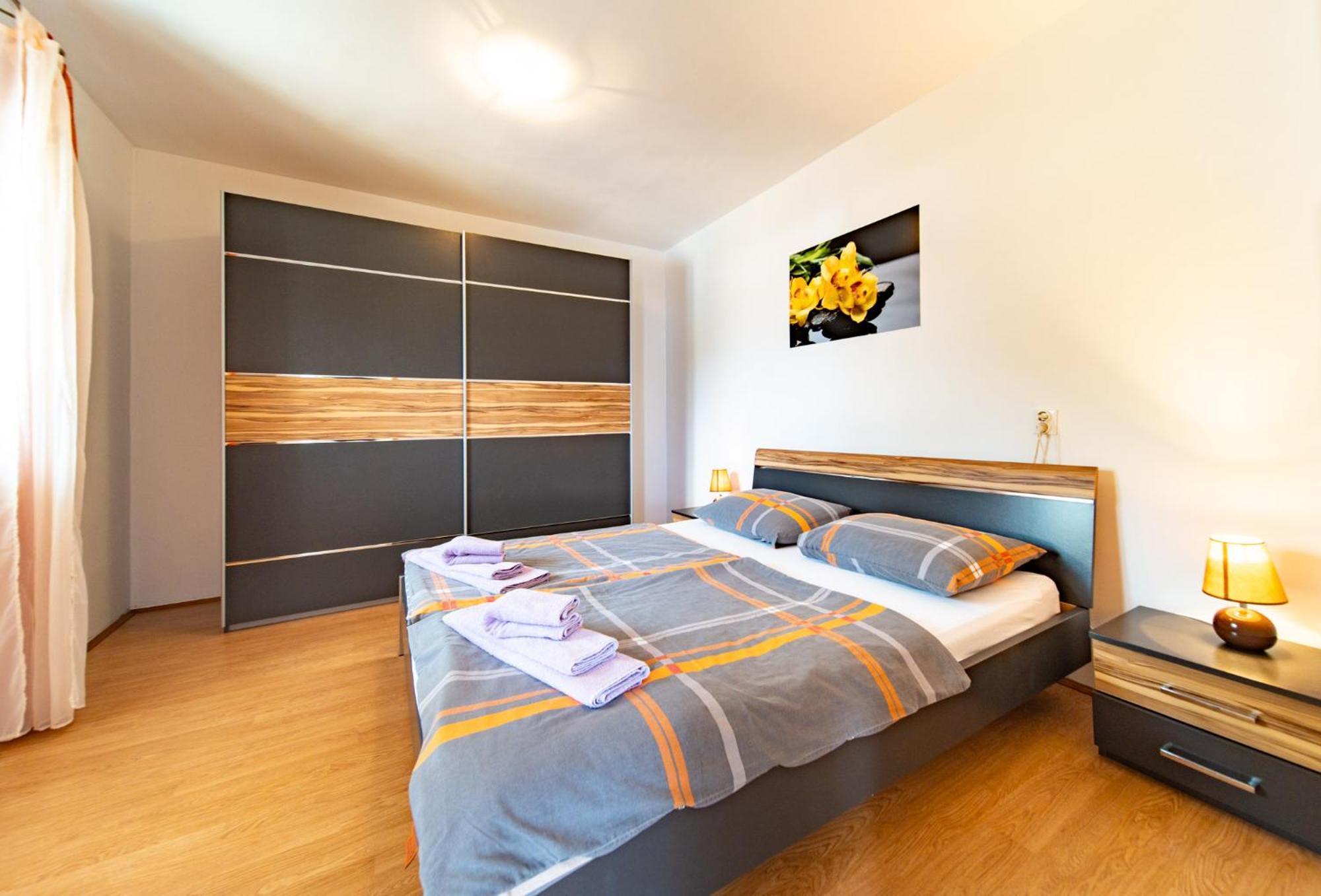Apartments Lores Rab Town Extérieur photo