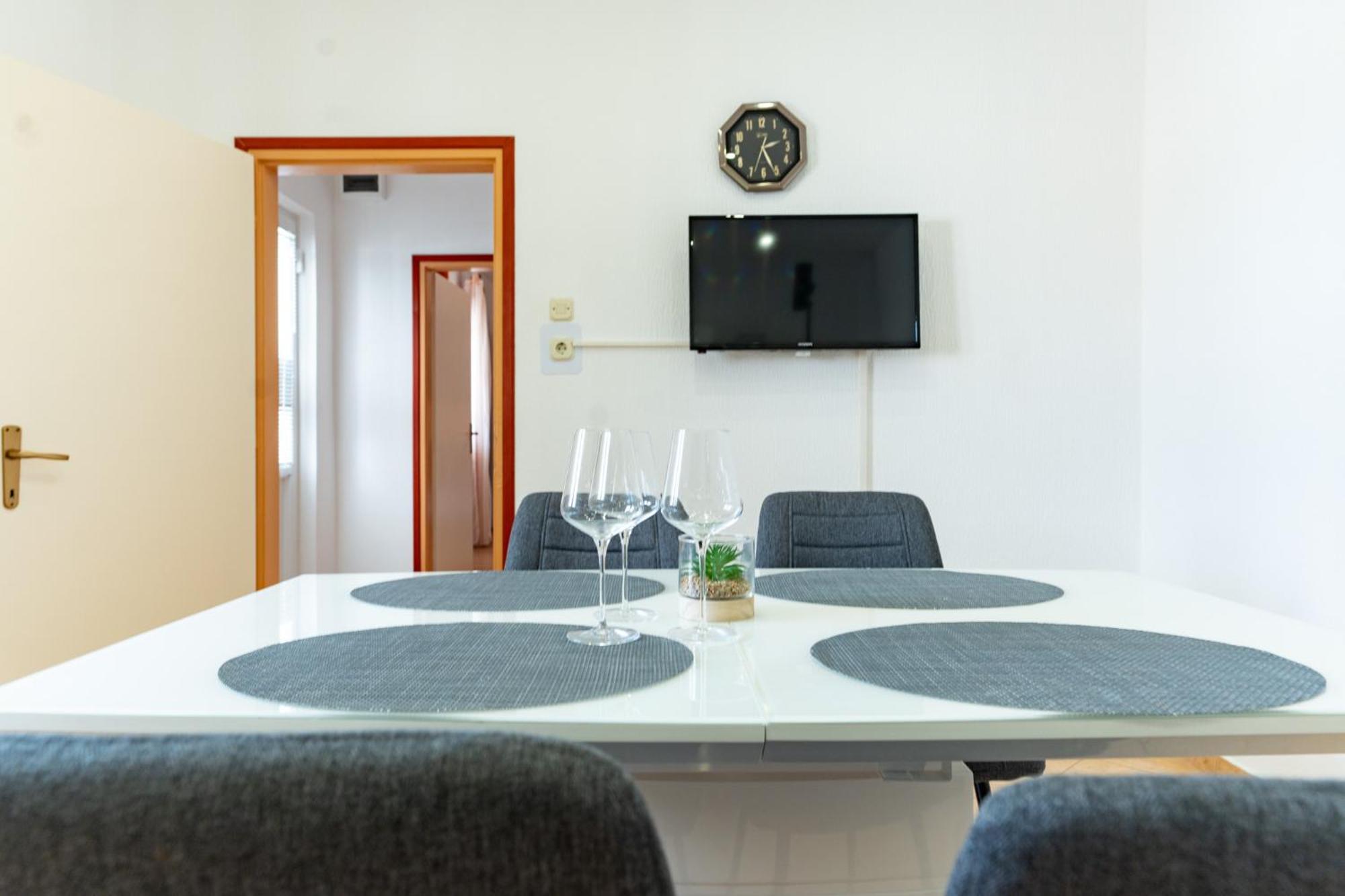 Apartments Lores Rab Town Extérieur photo